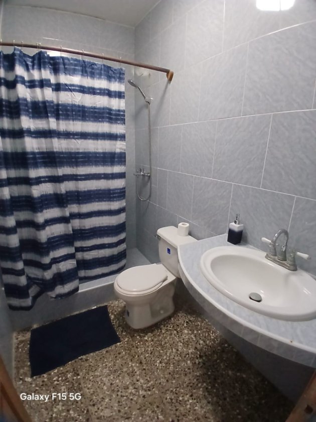 Biplanta de 3 habitaciones en venta en Guanabo, Habana del Este, La Habana