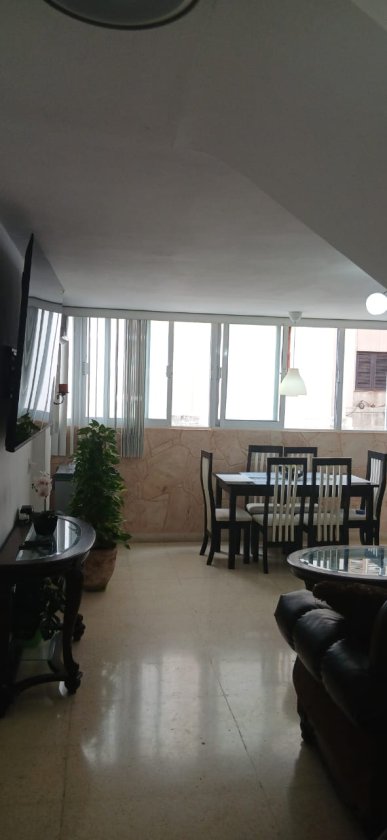 Apartamento de 2 habitaciones en venta en Vedado - Malecón, Plaza de la Revolución, La Habana
