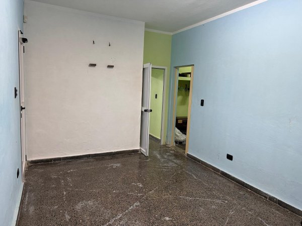 Casa de 3 habitaciones en venta en Boyeros, La Habana - 12