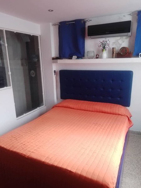Casa de 3 habitaciones en venta en Santos Suárez, Diez de Octubre, La Habana - 8
