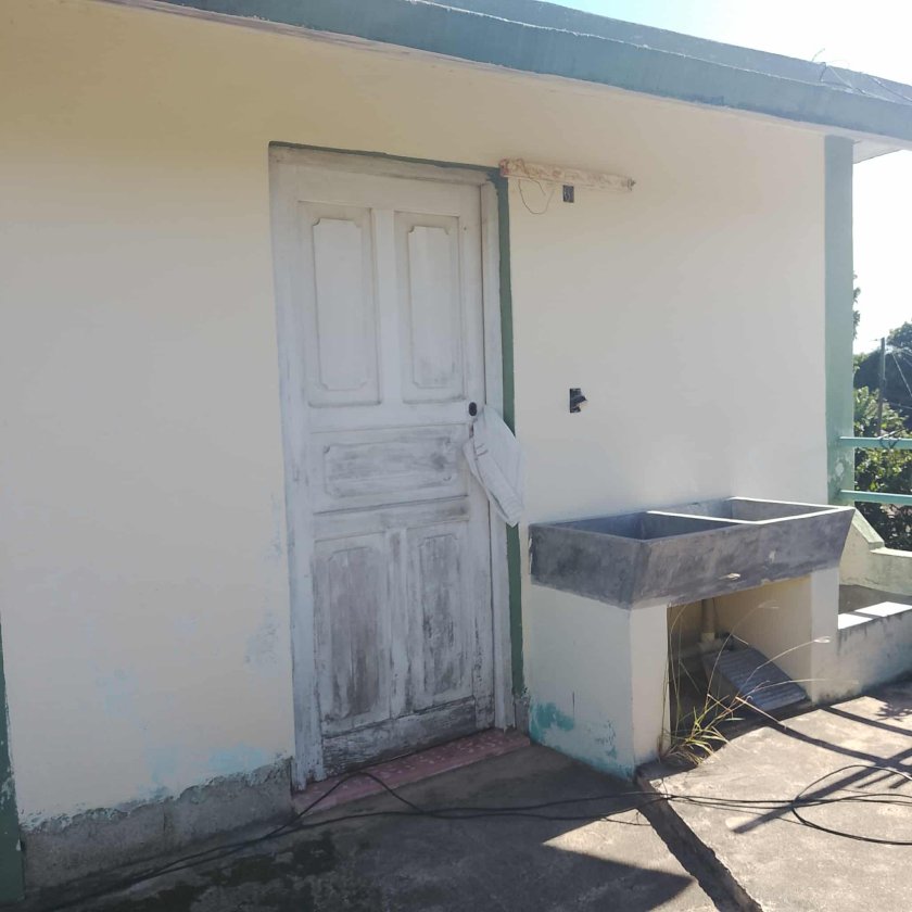Biplanta de 3 habitaciones en venta en Cárdenas, Matanzas