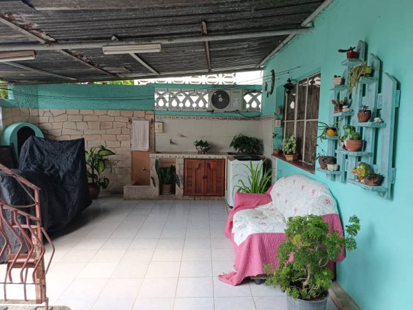 Casa Independiente de 4 habitaciones en venta en Arroyo Arenas, La Lisa, La Habana - 8
