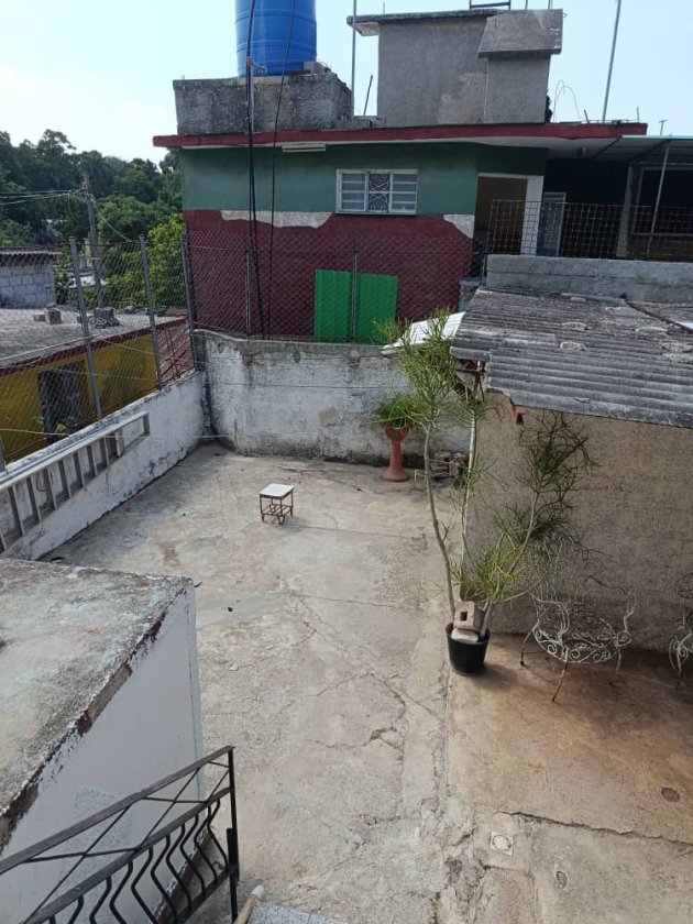 Casa Independiente de 4 habitaciones en venta en Arroyo Arenas, La Lisa, La Habana