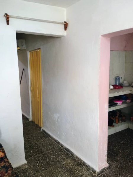 Casa de 2 habitaciones en venta en Guanabo, Habana del Este, La Habana - 3