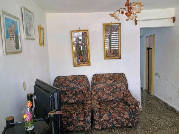 Casa de 2 habitaciones en venta en Guanabo, Habana del Este, La Habana - 6
