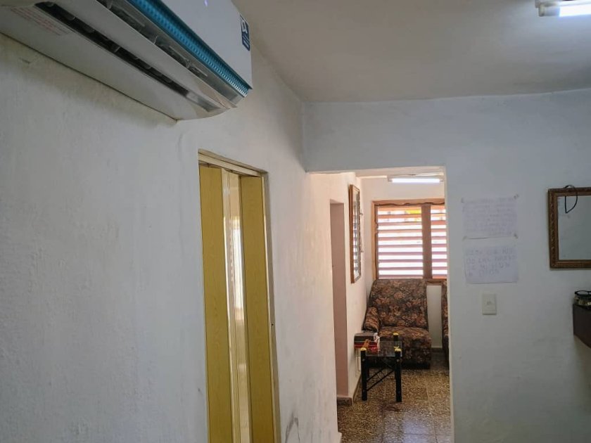 Casa de 2 habitaciones en venta en Guanabo, Habana del Este, La Habana