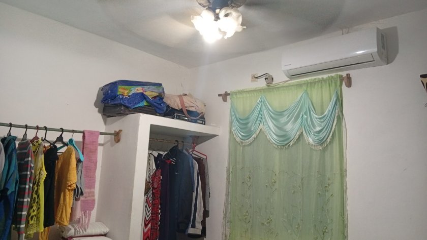 Casa de 2 habitaciones en venta en Santa Fe, Playa, La Habana