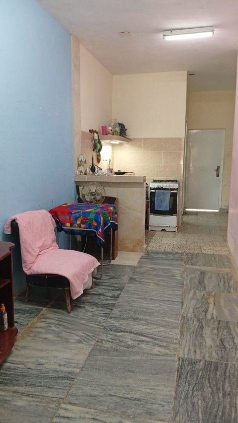 Casa de 2 habitaciones en venta en Santa Fe, Playa, La Habana