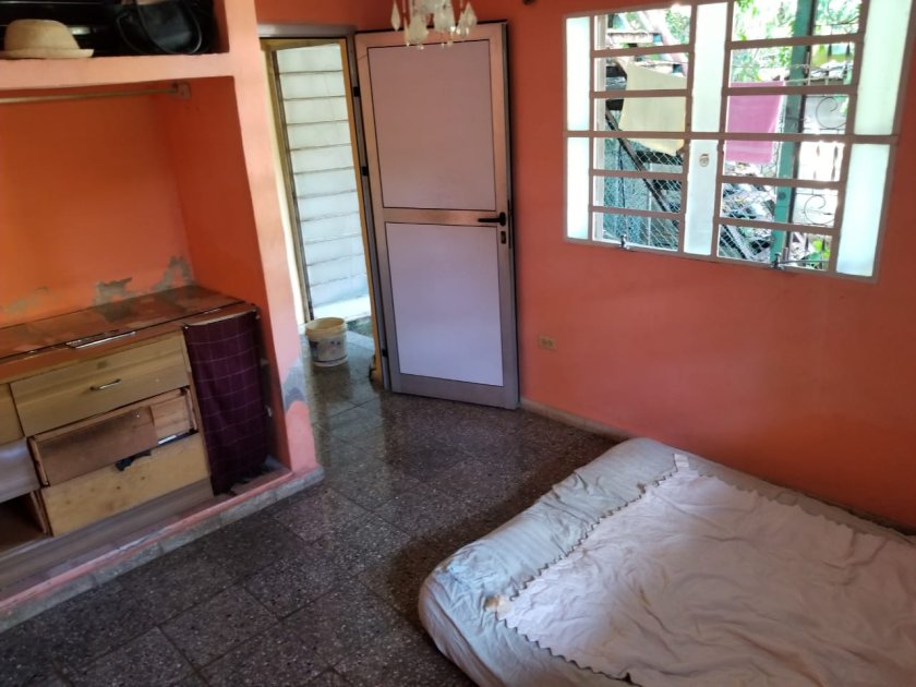 Casa de 2 habitaciones en venta en Santiago de las Vegas, Boyeros, La Habana