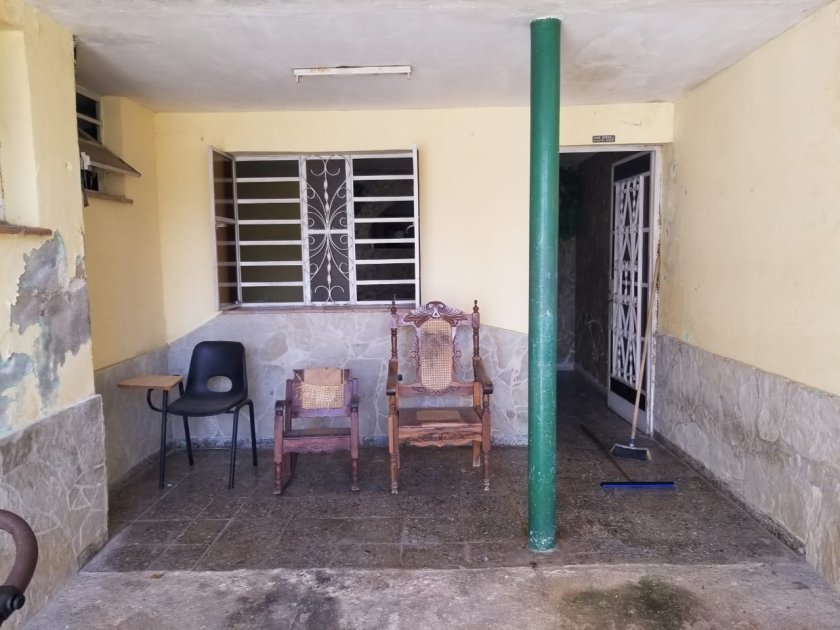 Casa de 2 habitaciones en venta en Santiago de las Vegas, Boyeros, La Habana