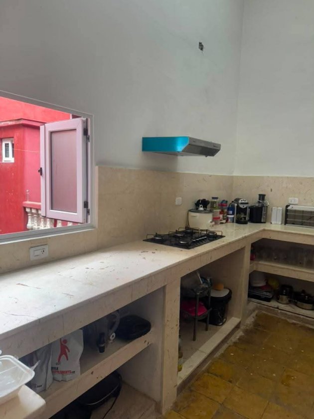 Apartamento de 4 habitaciones en venta en Centro Habana, La Habana