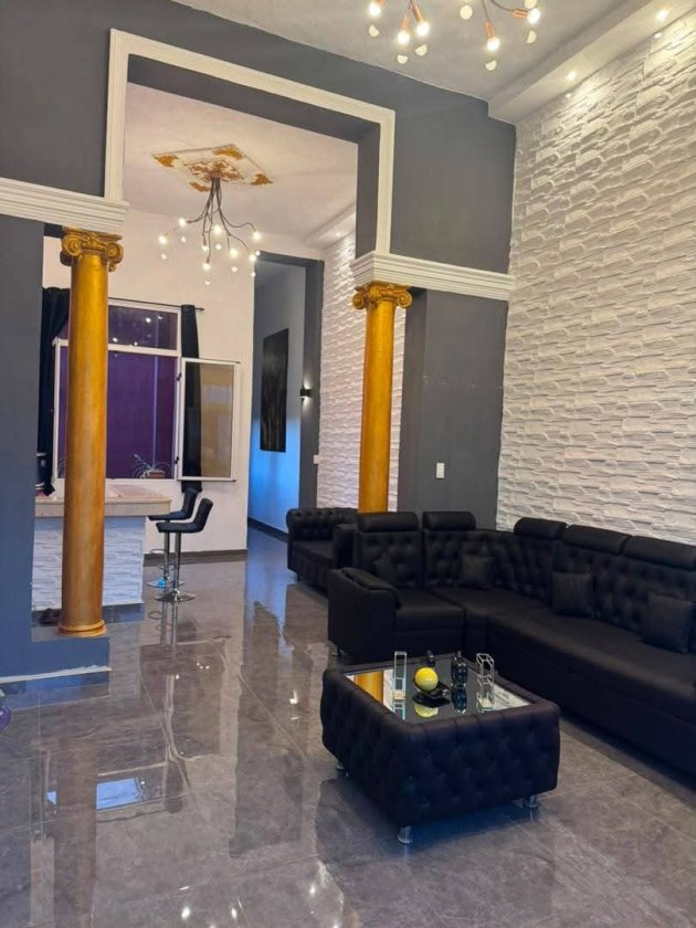 Apartamento de 4 habitaciones en venta en Centro Habana, La Habana