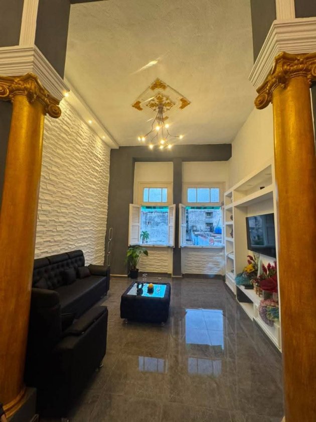 Apartamento de 4 habitaciones en venta en Centro Habana, La Habana