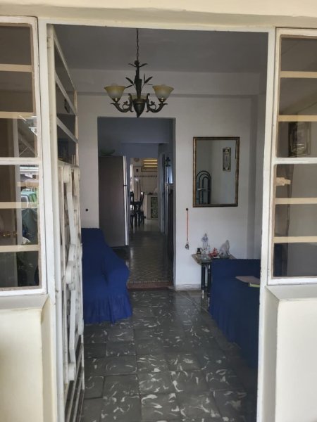 Casa Independiente de 5 habitaciones en venta en Buenavista, Playa, La Habana