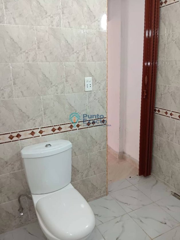 Casa de 3 habitaciones en venta en Ampliación del Sevillano, Arroyo Naranjo, La Habana
