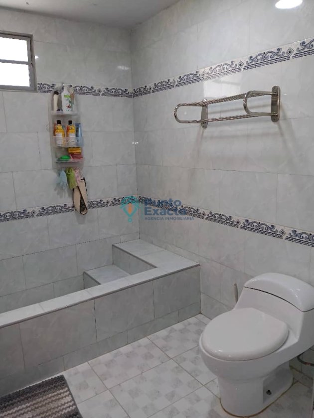 Casa de 3 habitaciones en venta en Ampliación del Sevillano, Arroyo Naranjo, La Habana