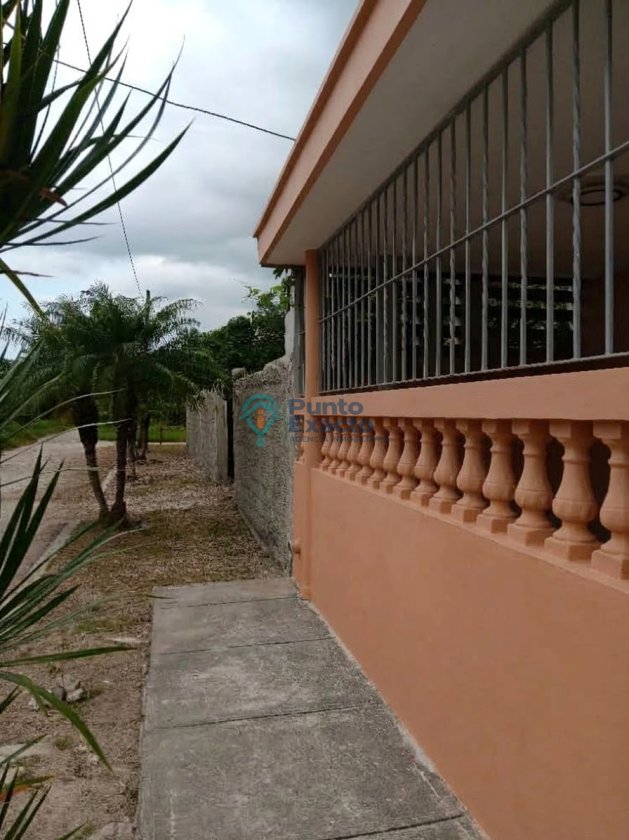 Casa de 3 habitaciones en venta en Ampliación del Sevillano, Arroyo Naranjo, La Habana