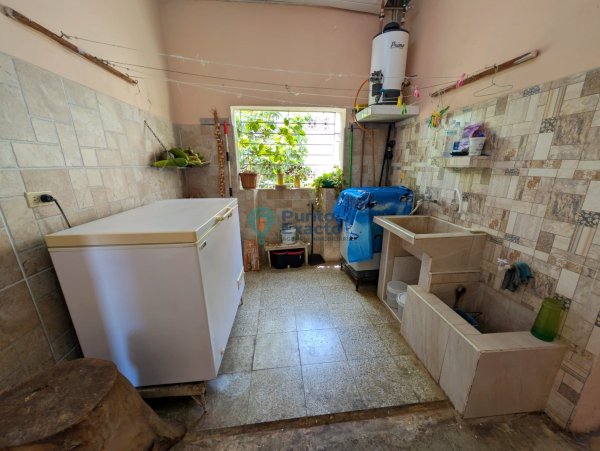 Casa de 3 habitaciones en venta en Miramar, Playa, La Habana - 8