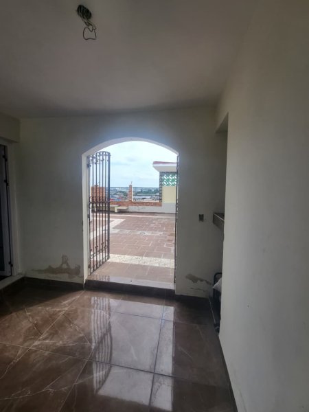 Apartment with 4 bedrooms for sale in Luyanó, Diez de Octubre, La Habana - 11