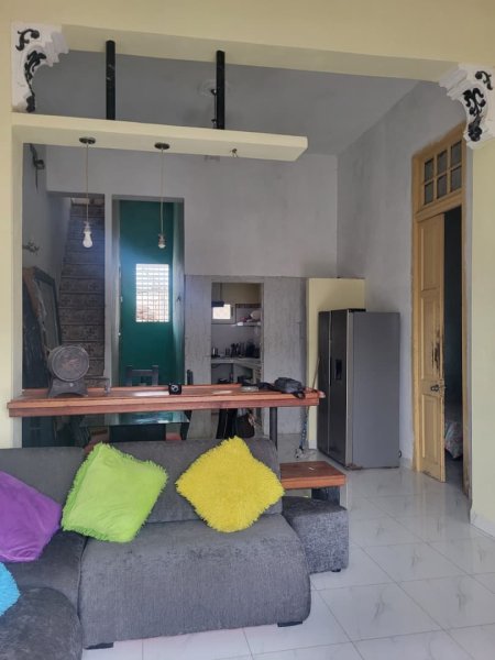 Apartment with 4 bedrooms for sale in Luyanó, Diez de Octubre, La Habana - 2