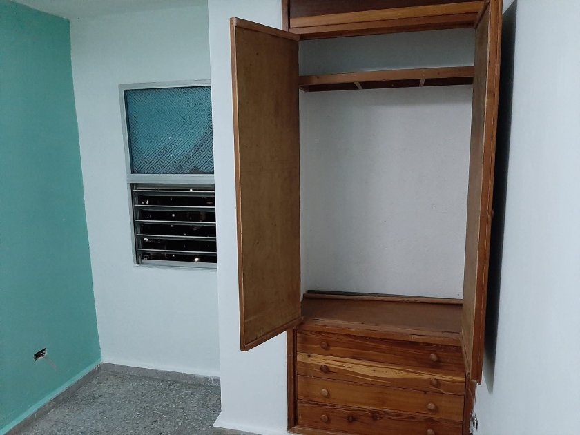 Apartamento de 3 habitaciones en venta en Latinoamericano, Cerro, La Habana