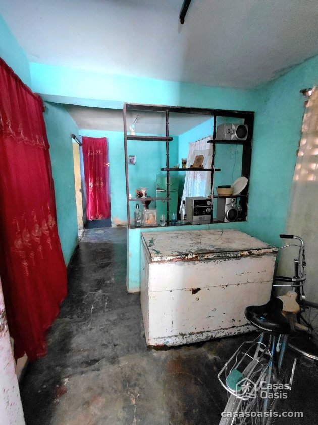 Biplanta de 6 habitaciones en venta en La Unión, Bayamo, Granma