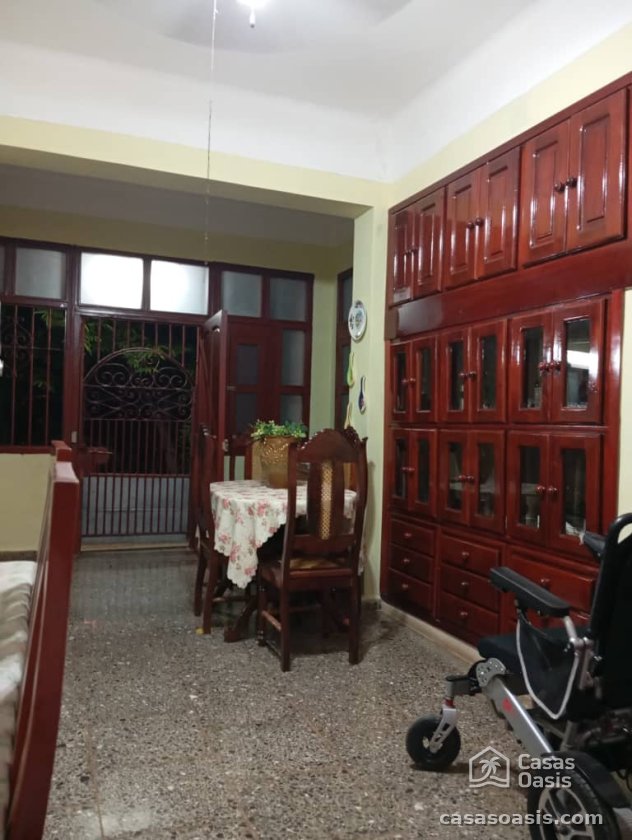Country House with 4 bedrooms for sale in Santiago de las Vegas, Boyeros, La Habana