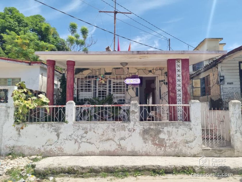 Casa Independiente de 2 habitaciones en venta en San Juan de los Pinos, San Miguel del Padrón, La Habana