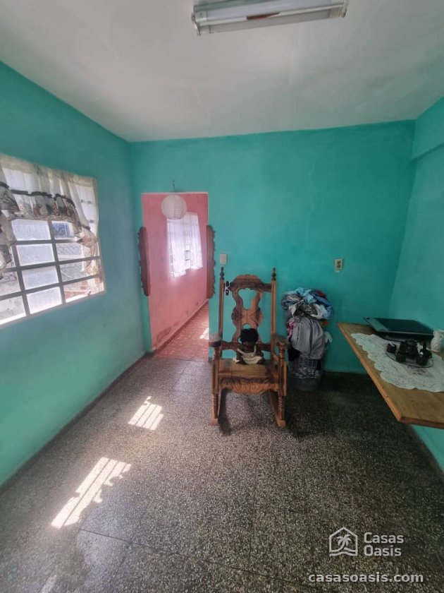 Casa Independiente de 2 habitaciones en venta en San Juan de los Pinos, San Miguel del Padrón, La Habana