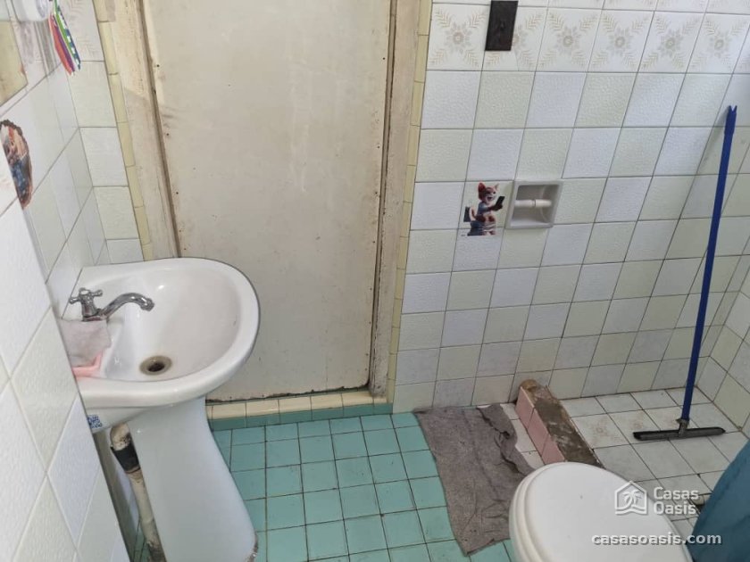 Casa Independiente de 2 habitaciones en venta en San Juan de los Pinos, San Miguel del Padrón, La Habana