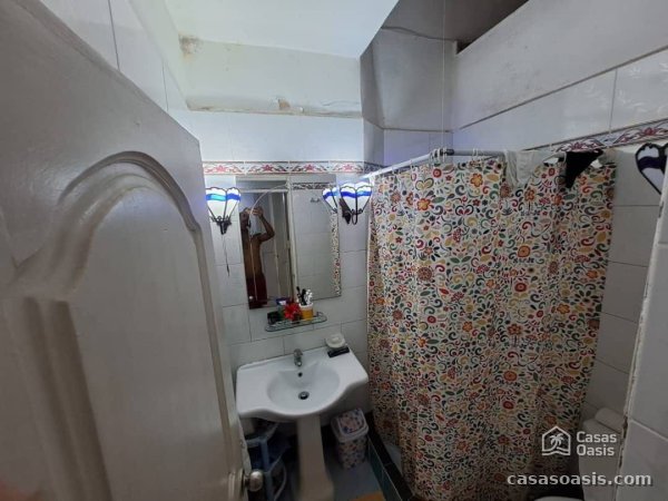 Casa Independiente de 6 habitaciones en venta en Vedado, Plaza de la Revolución, La Habana - 10