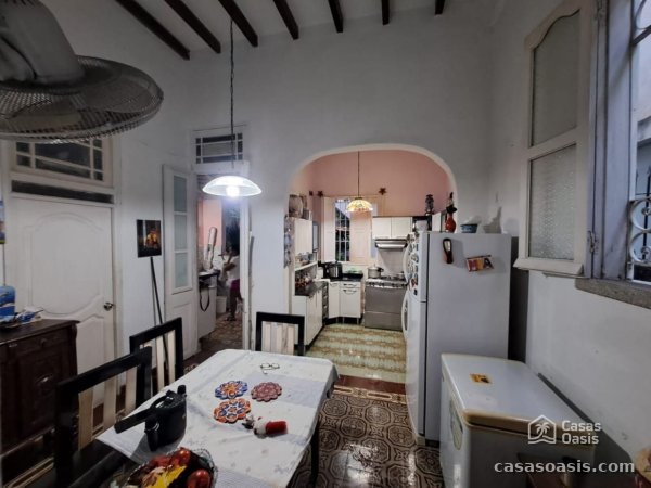Casa Independiente de 6 habitaciones en venta en Vedado, Plaza de la Revolución, La Habana - 4