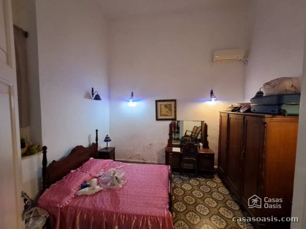 Casa Independiente de 6 habitaciones en venta en Vedado, Plaza de la Revolución, La Habana - 6