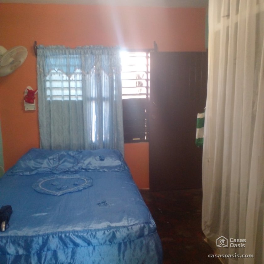 Casa de 2 habitaciones en venta en Cárdenas, Matanzas