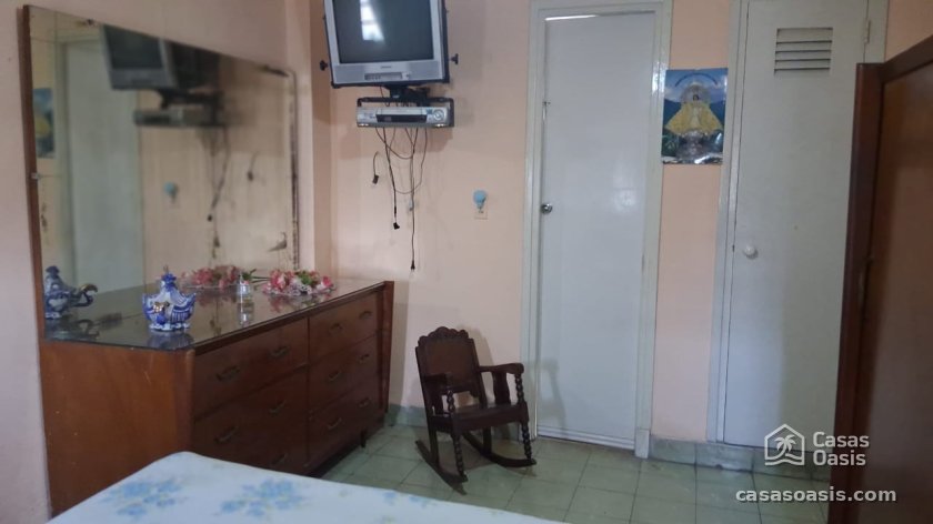 Apartamento de 2 habitaciones en venta en Pocito - Palmar, Marianao, La Habana