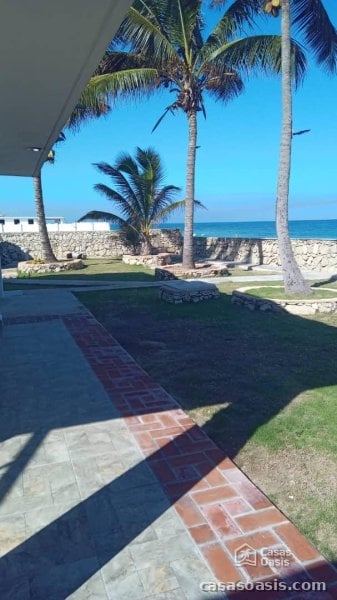 Casa Independiente de 4 habitaciones en venta en Guanabo, Habana del Este, La Habana - 4
