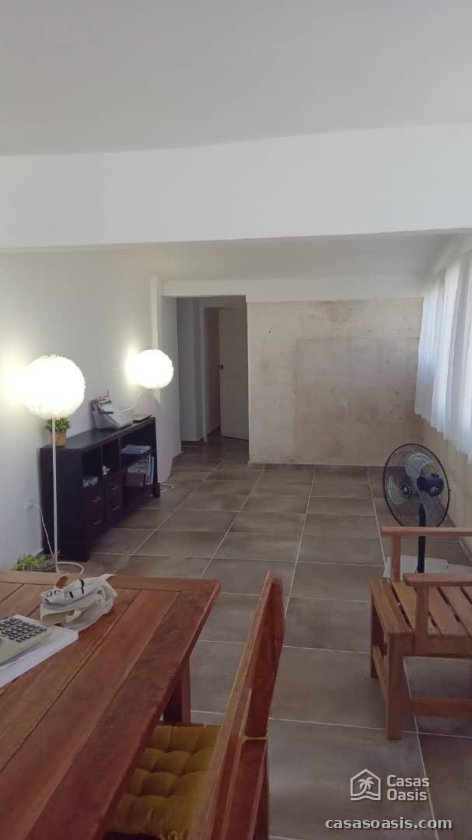 Casa Independiente de 4 habitaciones en venta en Guanabo, Habana del Este, La Habana