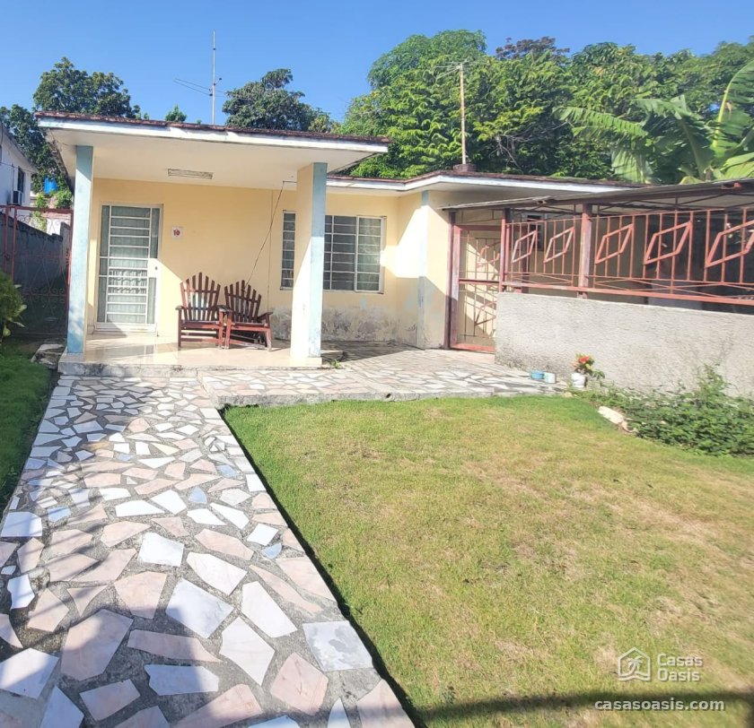 House with 2 bedrooms for sale in Reparto Bahía, Habana del Este, La Habana