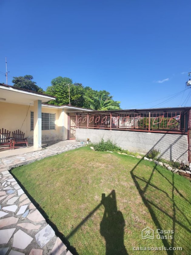 House with 2 bedrooms for sale in Reparto Bahía, Habana del Este, La Habana
