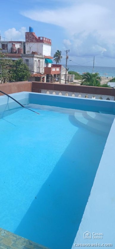 Casa Independiente de 3 habitaciones en venta en Guanabo, Habana del Este, La Habana