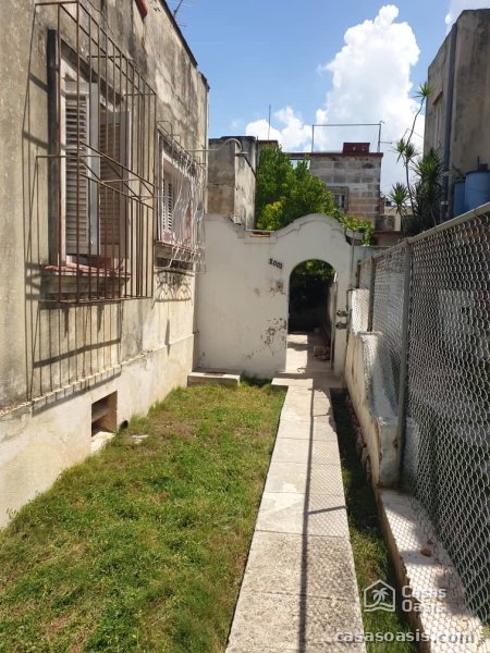 Casa Independiente de 4 habitaciones en venta en Diez de Octubre, La Habana - 12