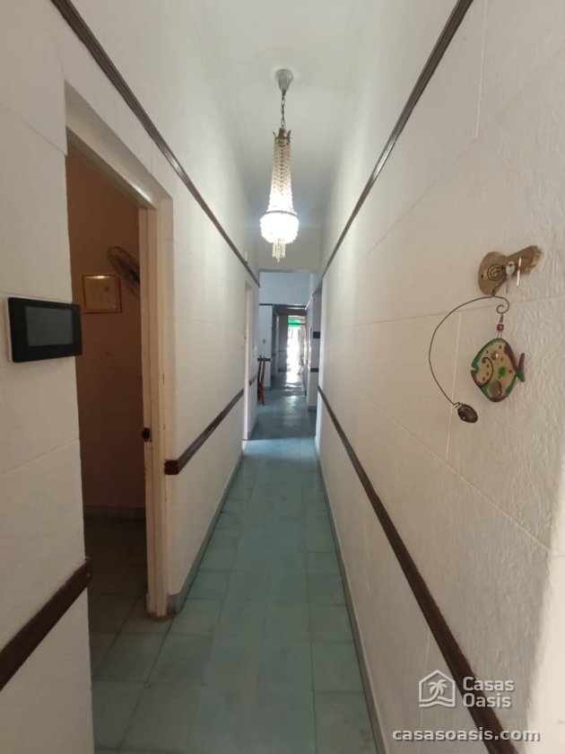 Casa Independiente de 4 habitaciones en venta en Miramar, Playa, La Habana