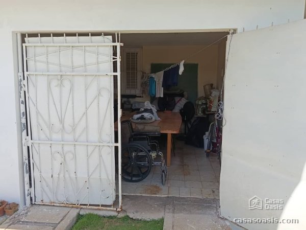 Casa Independiente de 4 habitaciones en venta en Santa Fe, Playa, La Habana - 6
