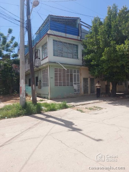 Casa de 3 habitaciones en venta en La Ceiba, Playa, La Habana - 2