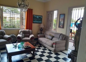 Casa de 5 habitaciones en venta en La Ceiba, Playa, La Habana - Miniatura 3