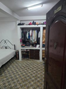 Casa Independiente de 4 habitaciones en venta en Latinoamericano, Cerro, La Habana - Miniatura 3