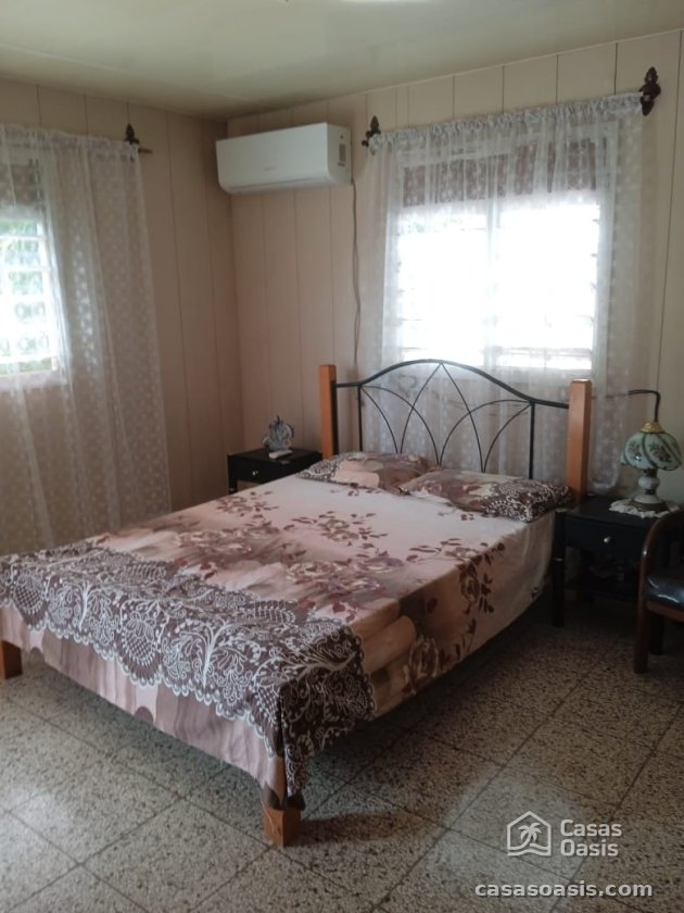 Casa de 4 habitaciones en venta en Siboney - Playa, Playa, La Habana