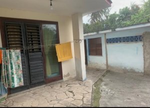 Casa Independiente de 6 habitaciones en venta en Jaimanitas, Playa, La Habana - Miniatura 3