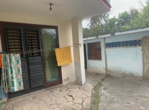Casa Independiente de 6 habitaciones en venta en Jaimanitas, Playa, La Habana - Miniatura 9