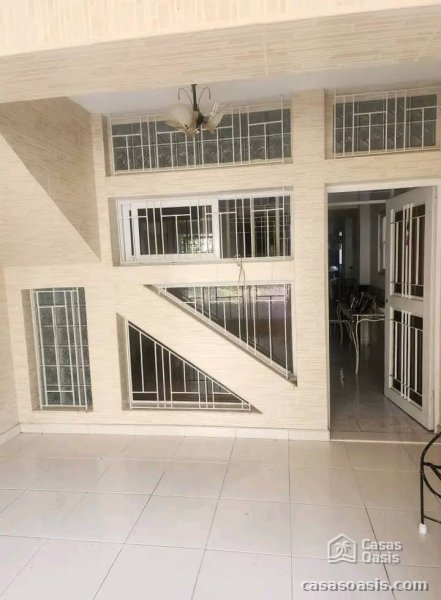 Casa de 4 habitaciones en venta en Palatino, Cerro, La Habana